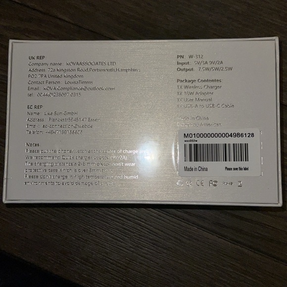 White 3 in 1 Portable Magnetic Wireless Charger - Picture 3 of 5